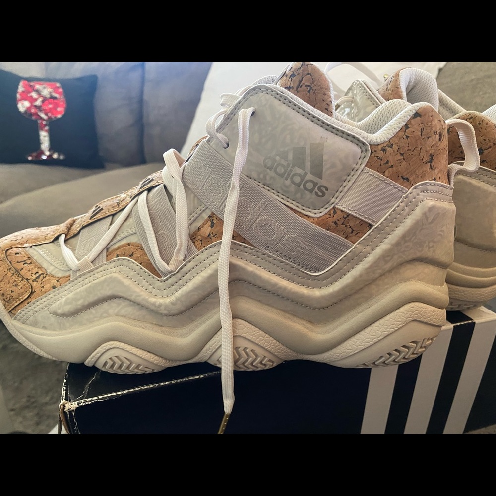 Kobe Top 10 2000 Vino Cork - image 7